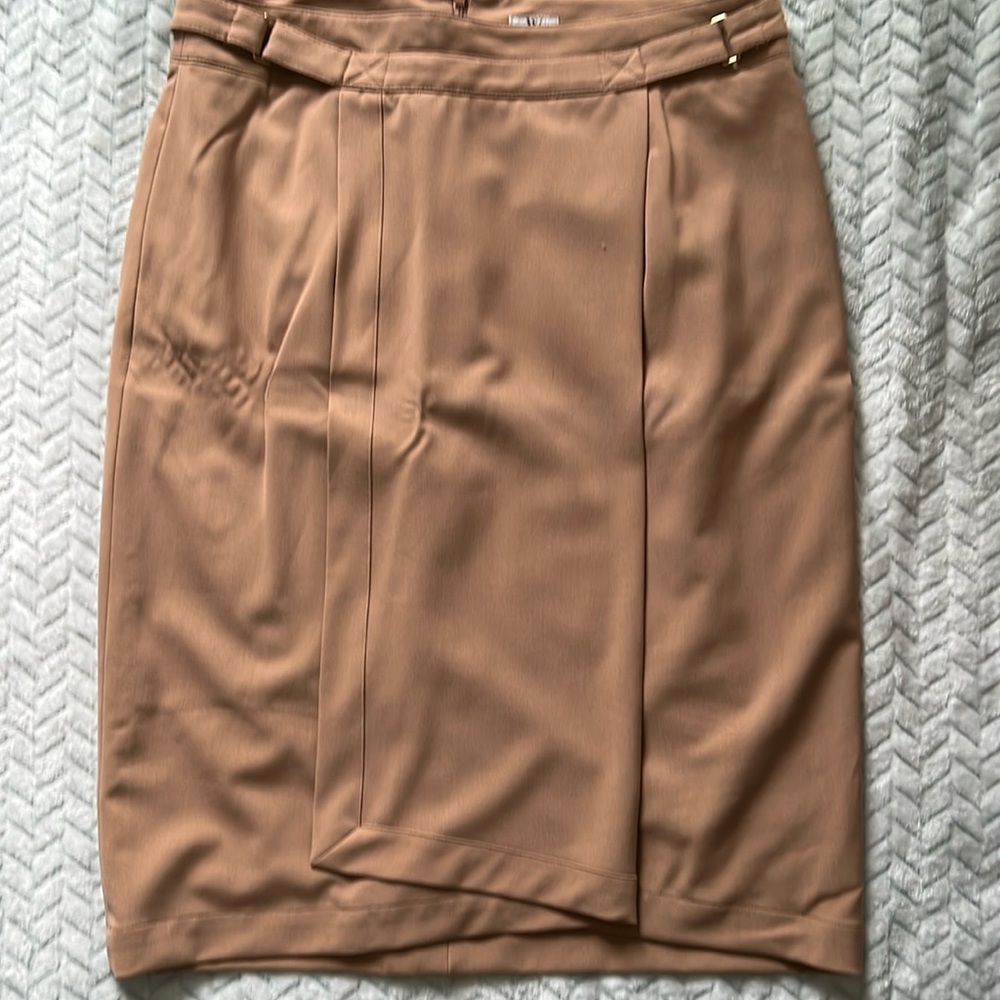 Professional skirt. Made a bit like a wrap skirt with a liner